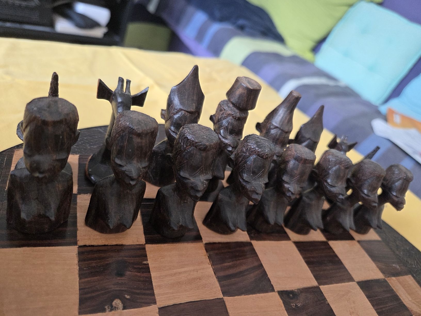 Spiele: Jeu d'échecs africain avec figurines sculptées  – Gebraucht aus Gletterens von rap_2nj6 2