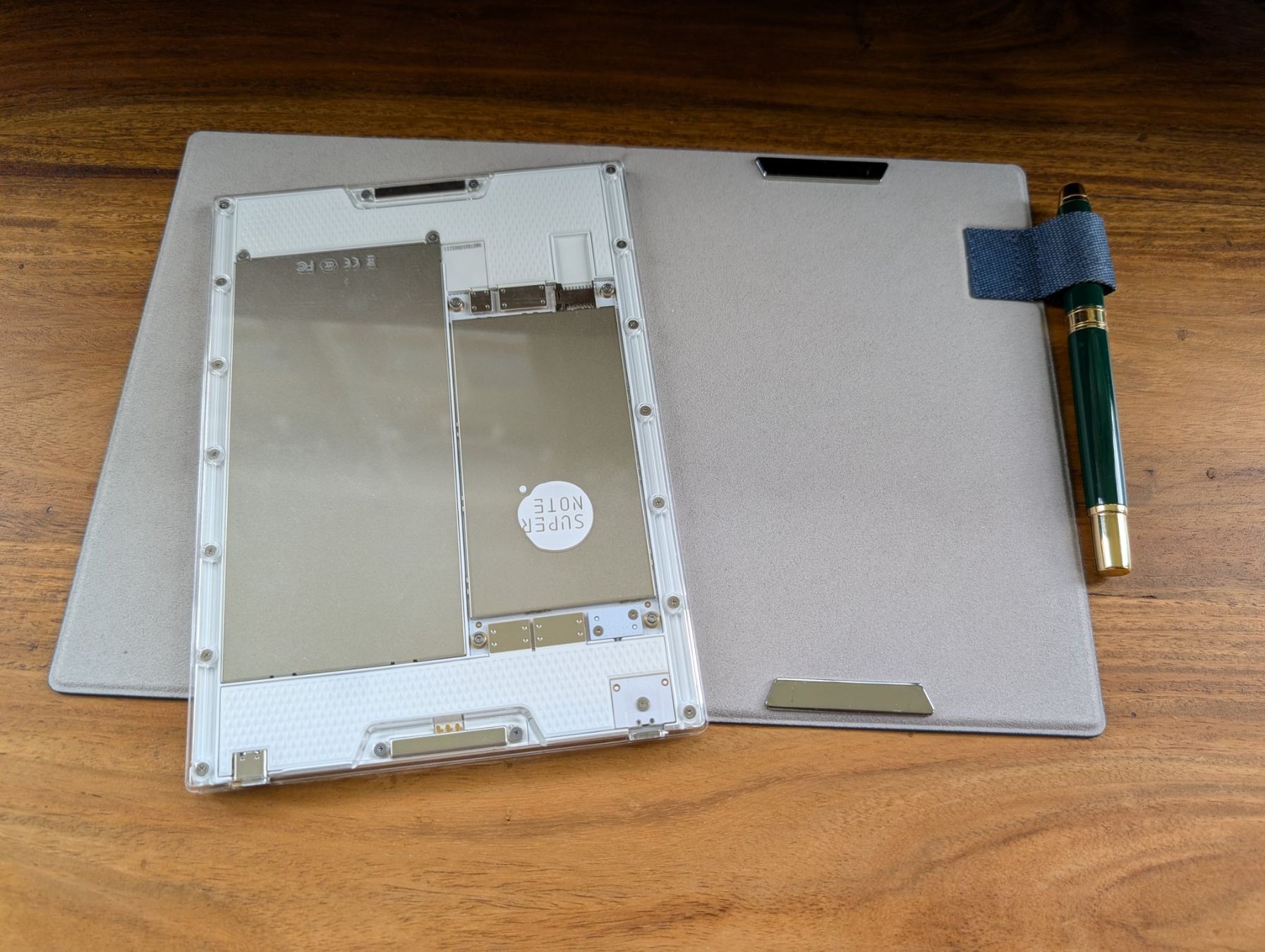 Tablet PC: Supernote A6X2 Nomad mit Folio und HoM-Pen 2 – Gebraucht aus Stein am Rhein von  1