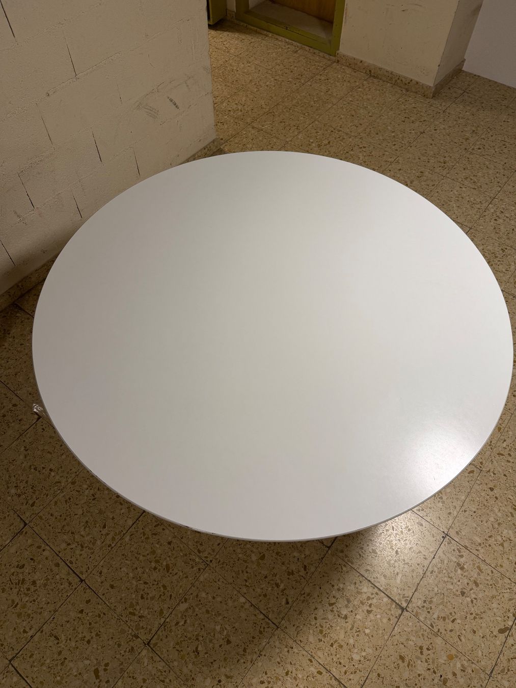 Knoll Tavoli: Knoll tulip table vintage – Usato da St-Blaise venduto da Verindec 4