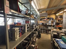 Regal ohne Inhalt (Lot 288) 2504 Biel