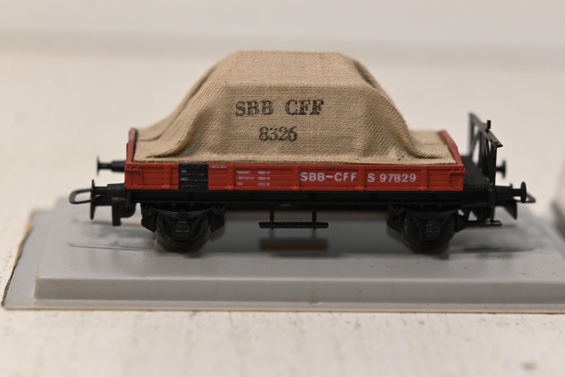 Modellini di ferrovie: SBB CFF Güterwagen S 97829 mit Plane Ruco HO/AC – Usato da Laupen ZH venduto da Zmoewe 3