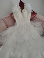 Ballkleid Feder Tüll Strass Weiss Grösse 36-38 