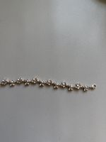 Armband mit Steinen