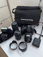 Olympus E-30 Digitalkamera Set mit Zubehör guter Zustand