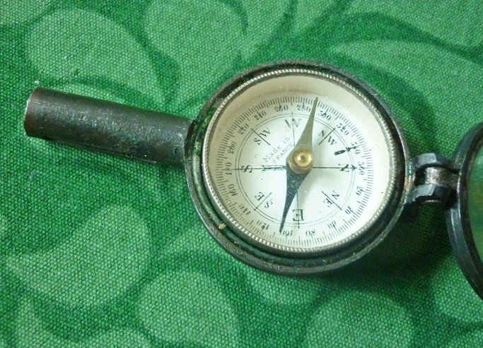 Altri elettrodomestici e apparecchi d’epoca: Antiker Kompass - Made in France – Usato da Adliswil venduto da di_hans 1