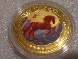 1 Pferde Münze  Material Eisen Goldfarben