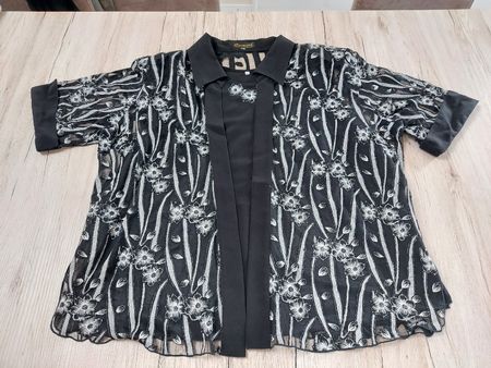 Elegante Damenbluse und Top Grösse XXL