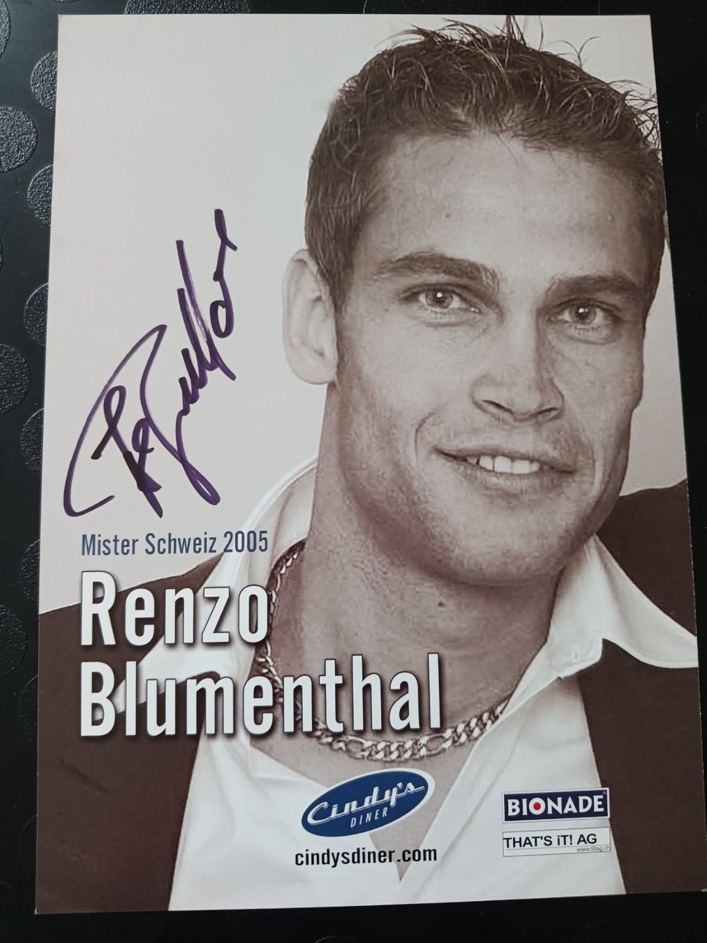 Autogramme: Renzo Blumenthal -  Handsigniert A5 Karte – Gebraucht aus Menziken von Artographs