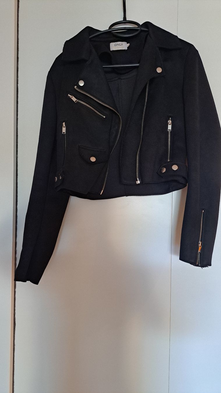 Only Giacche: ONLY Jacke Schwarz – Usato da Seengen venduto da ja6_65wp 2