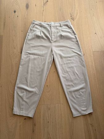 Beige Stoffhose / Grösse 42
