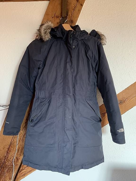 North Face Cappotti: The North Face Parka Damen Grösse S – Usato da Seedorf BE venduto da kuh_nj9w