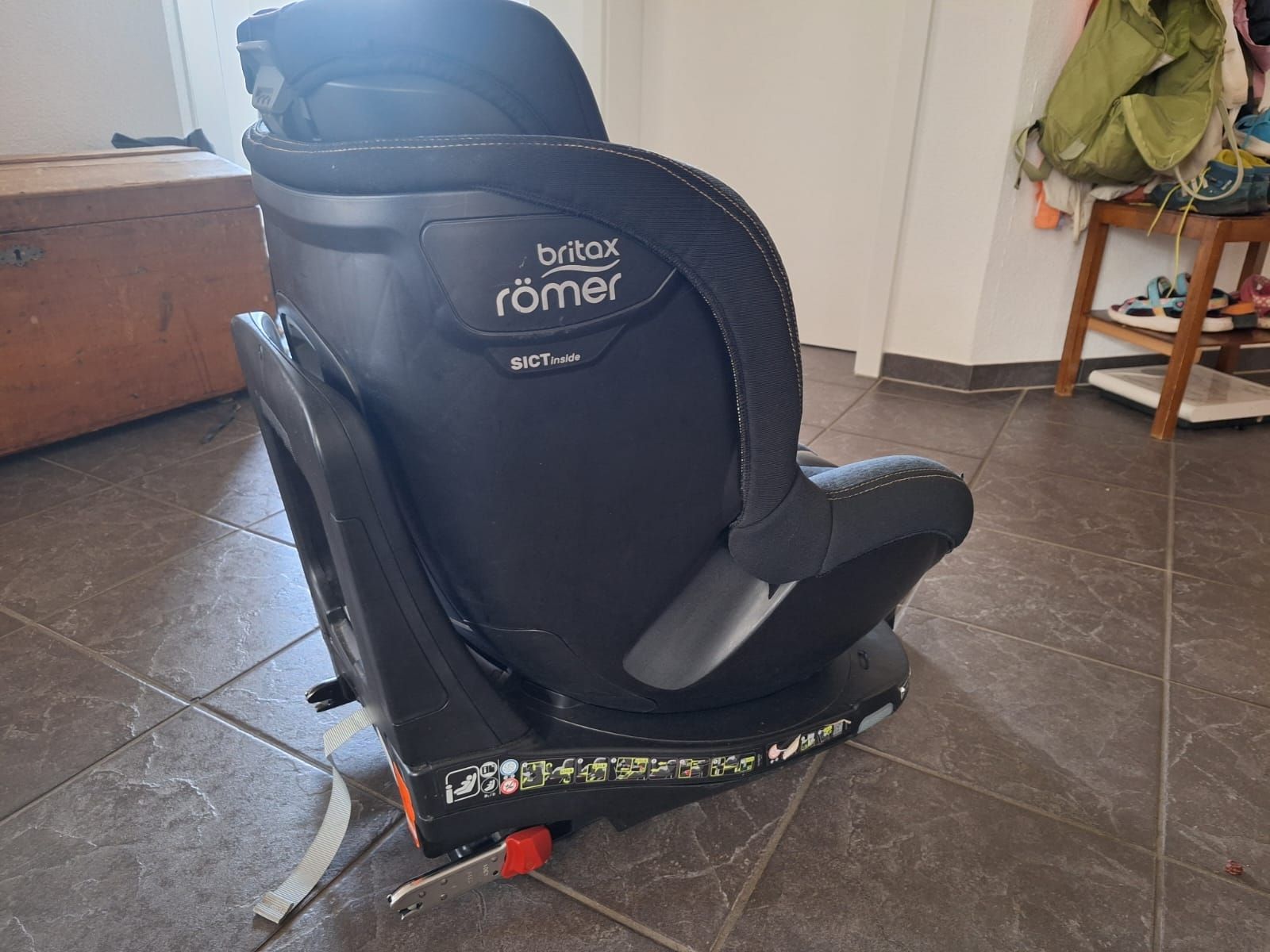 Britax Römer Auto-Kindersitze: Britax Römer DUALFIX M i-SIZE BR – Gebraucht aus Gebenstorf von moseran13 1
