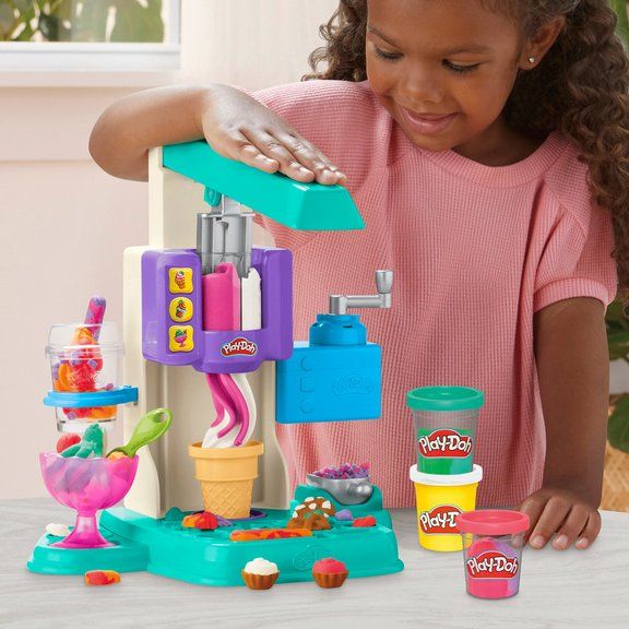 Play-Doh Spielzeuge: Play-Doh Regenbogen Eismaschine 5 Dosen Knete – Neu und originalverpackt aus Oensingen von Liquidations-Shop 2