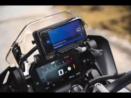 BMW Connected Ride Cradle (état neuf, 100% fonctionnel)