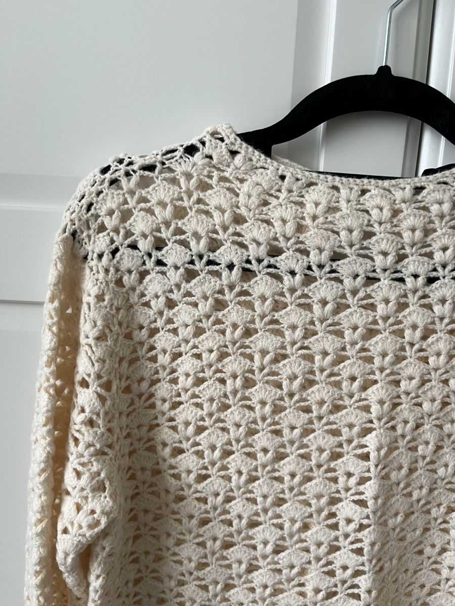 Zara Maglioni & Felpe: Butterfarbiger Pullover mit Löchern – Nuovo (secondo la descrizione) da Allschwil venduto da eyl_bb8q 1