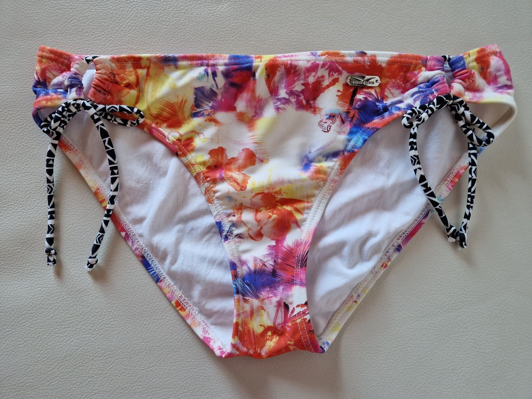 Costumi da bagno & Bikini: Venice Beach Bügel-Bikini bunt, Gr. 38E – Nuovo (secondo la descrizione) da Müntschemier venduto da fralion 3