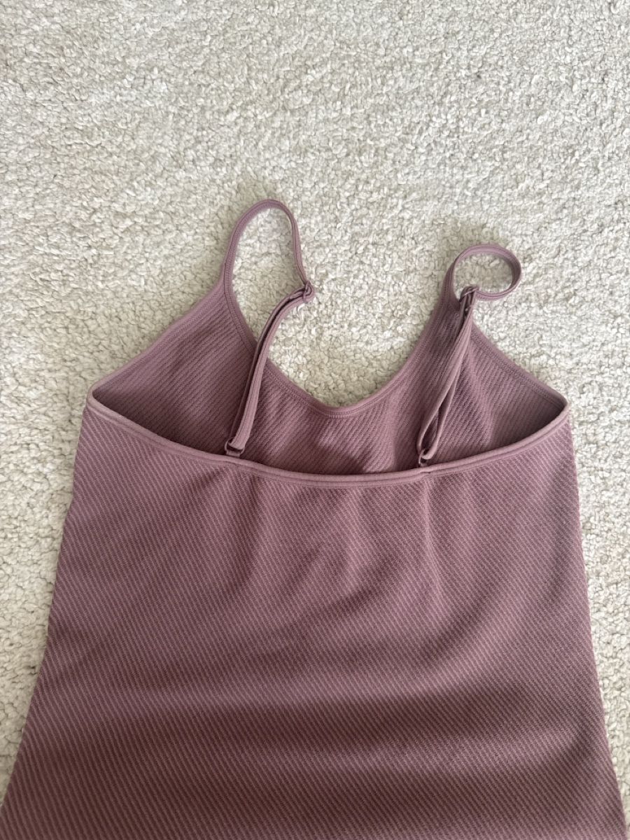 Primark Top: Rosa Sporttop – Usato da St. Niklausen LU venduto da car_2562 1