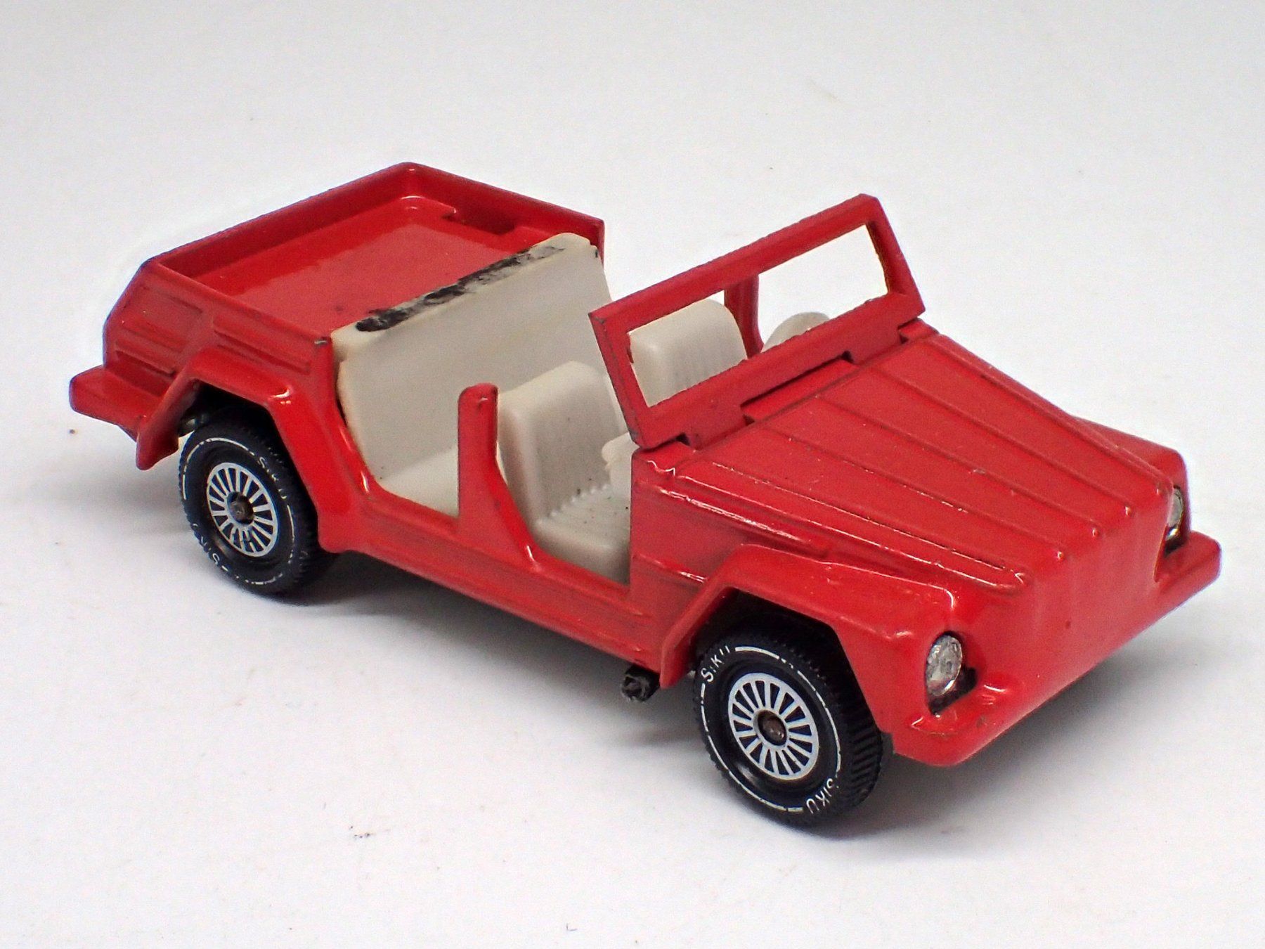 Siku Modellini d'auto: Siku 1032 - VW 181 – Usato da Ostermundigen venduto da archeopteryx