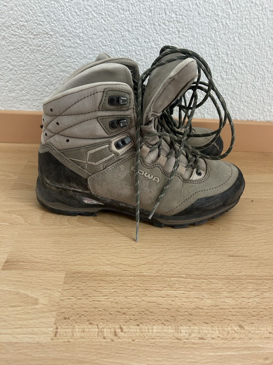 Lowa Chaussures femmes: Lowa Wanderschuhe – D'occasion à Meisterschwanden par ram_llm5 2