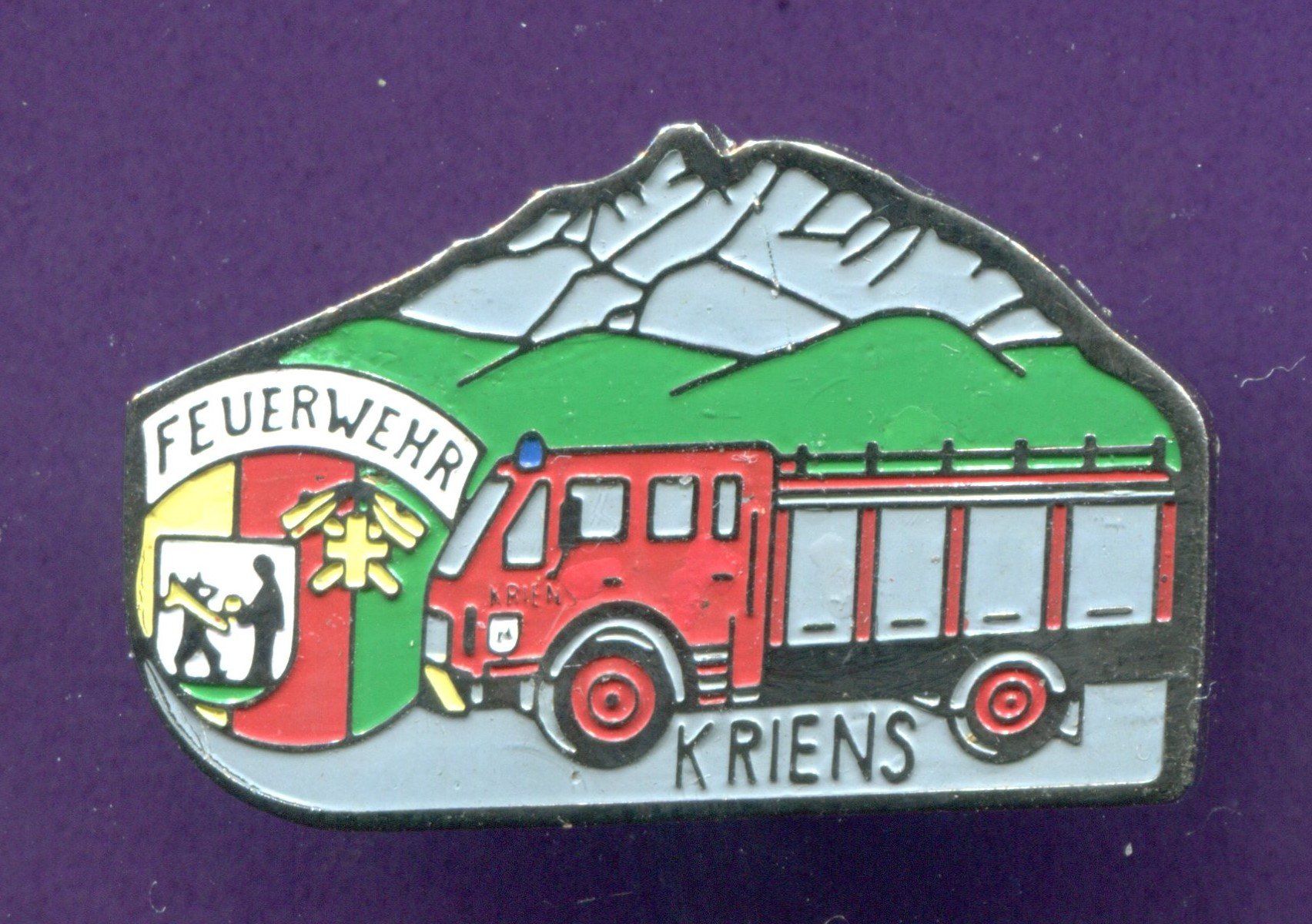 Placchette & Badge: Feuerwehrauto  Kriens – Usato da Winterthur venduto da Sammleroase