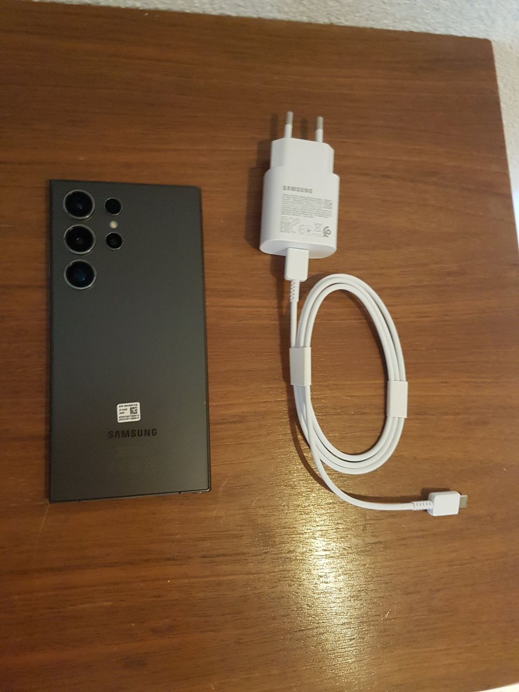Samsung Telefoni cellulari / Smartphones: S24 Ultra 512Gb DUAL SIM TITAN BLACK 100% – Usato da Wallisellen venduto da Swissline11
