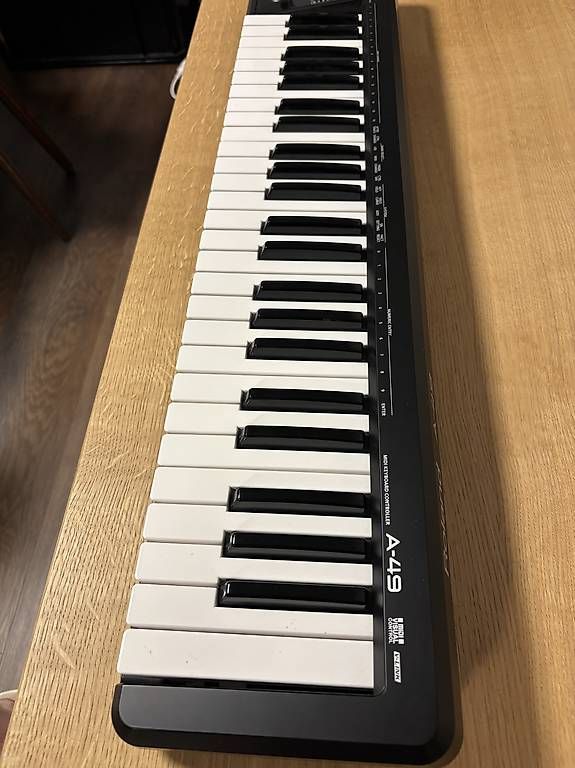 Strumenti musicali: Roland A-49 Black – Usato da Niederbipp venduto da Bonzo_10