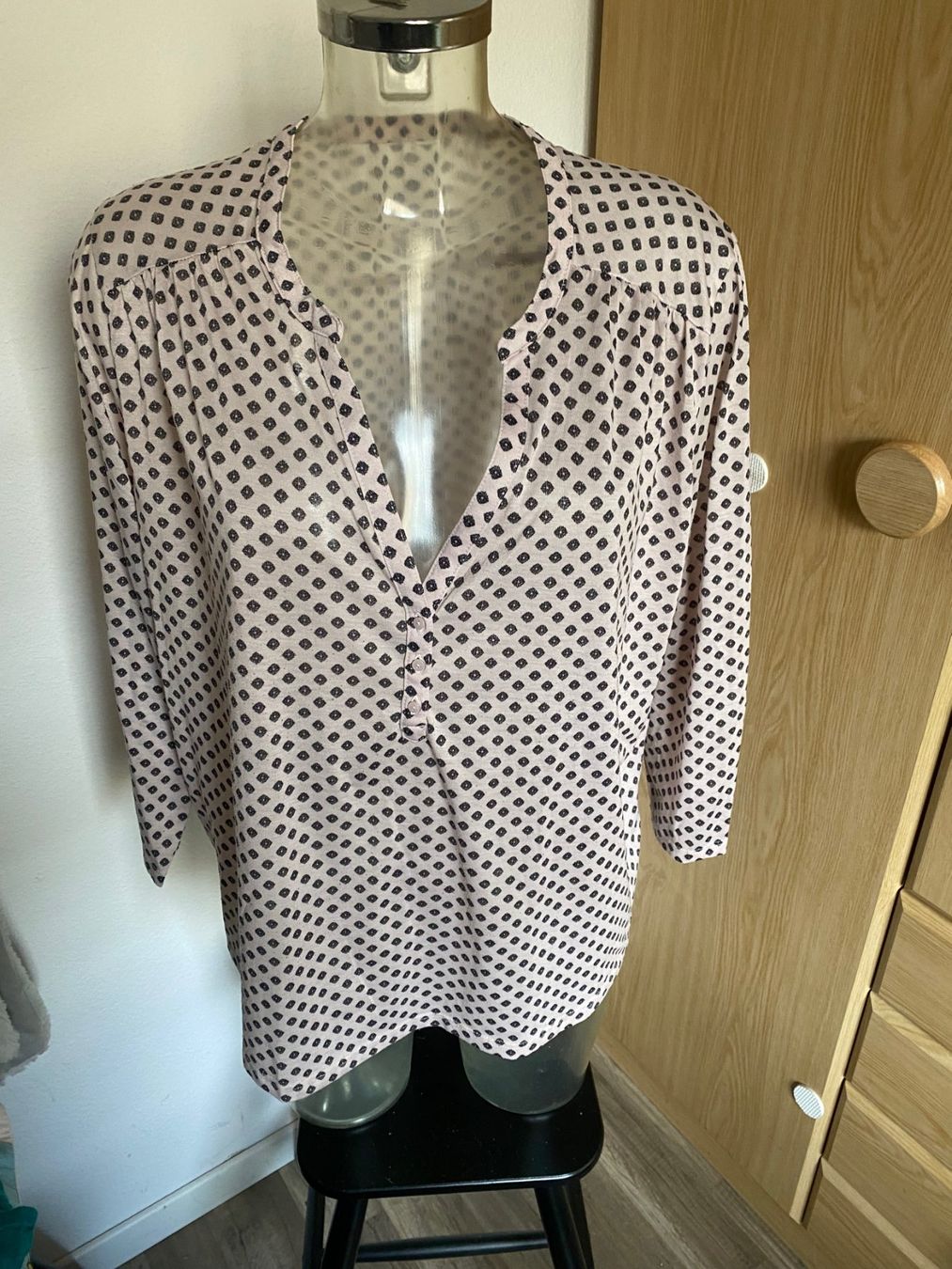 Tuniche: Tunika beige mit braunem Muster – Usato da Allenwinden venduto da Obalu 1