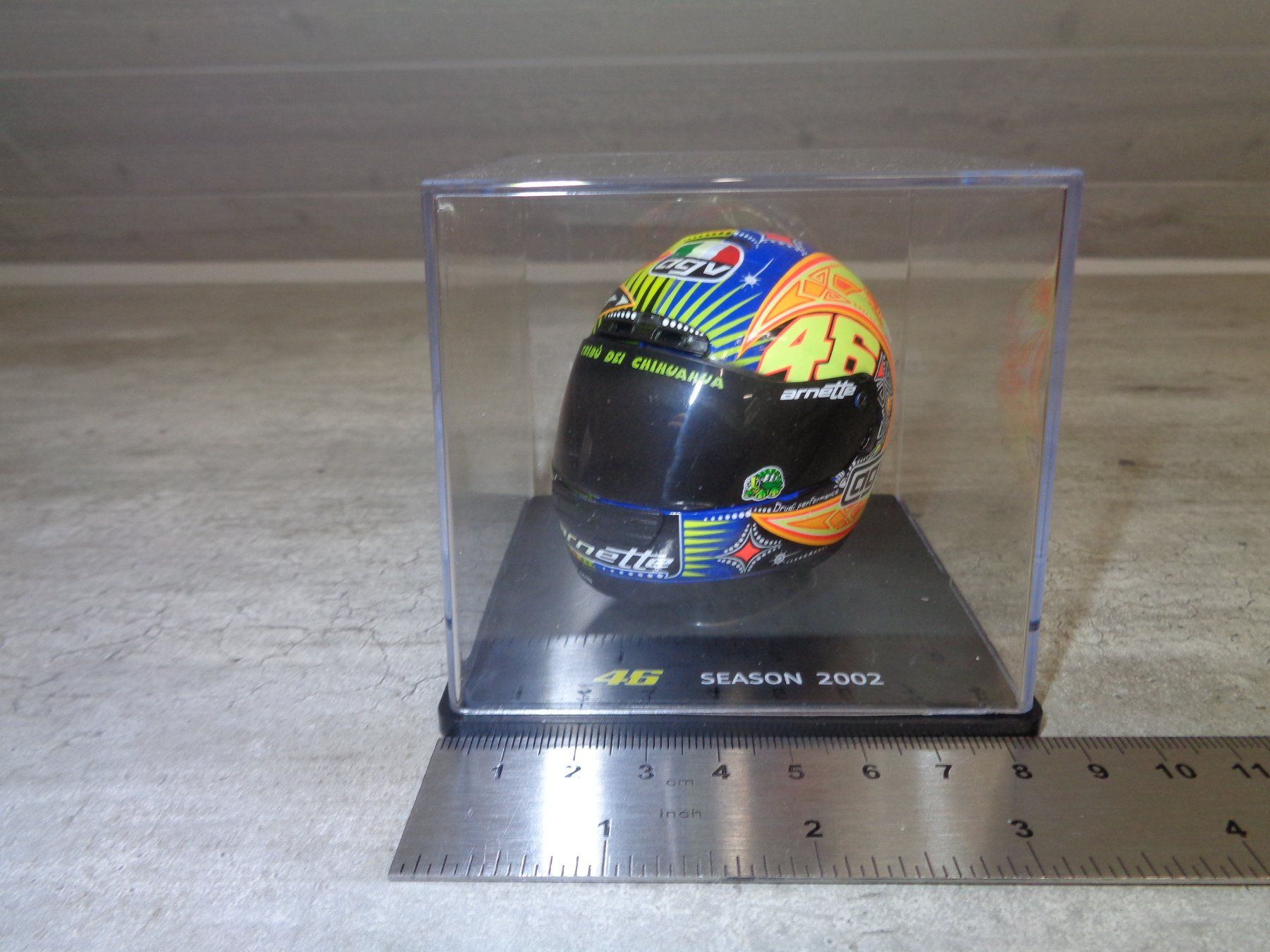 Spark Modellini d'auto: Spark 1:5 Casque Valentino Rossi 46 2002 – Nuovo e nell'imballaggio originale da Reconvilier venduto da rallycar