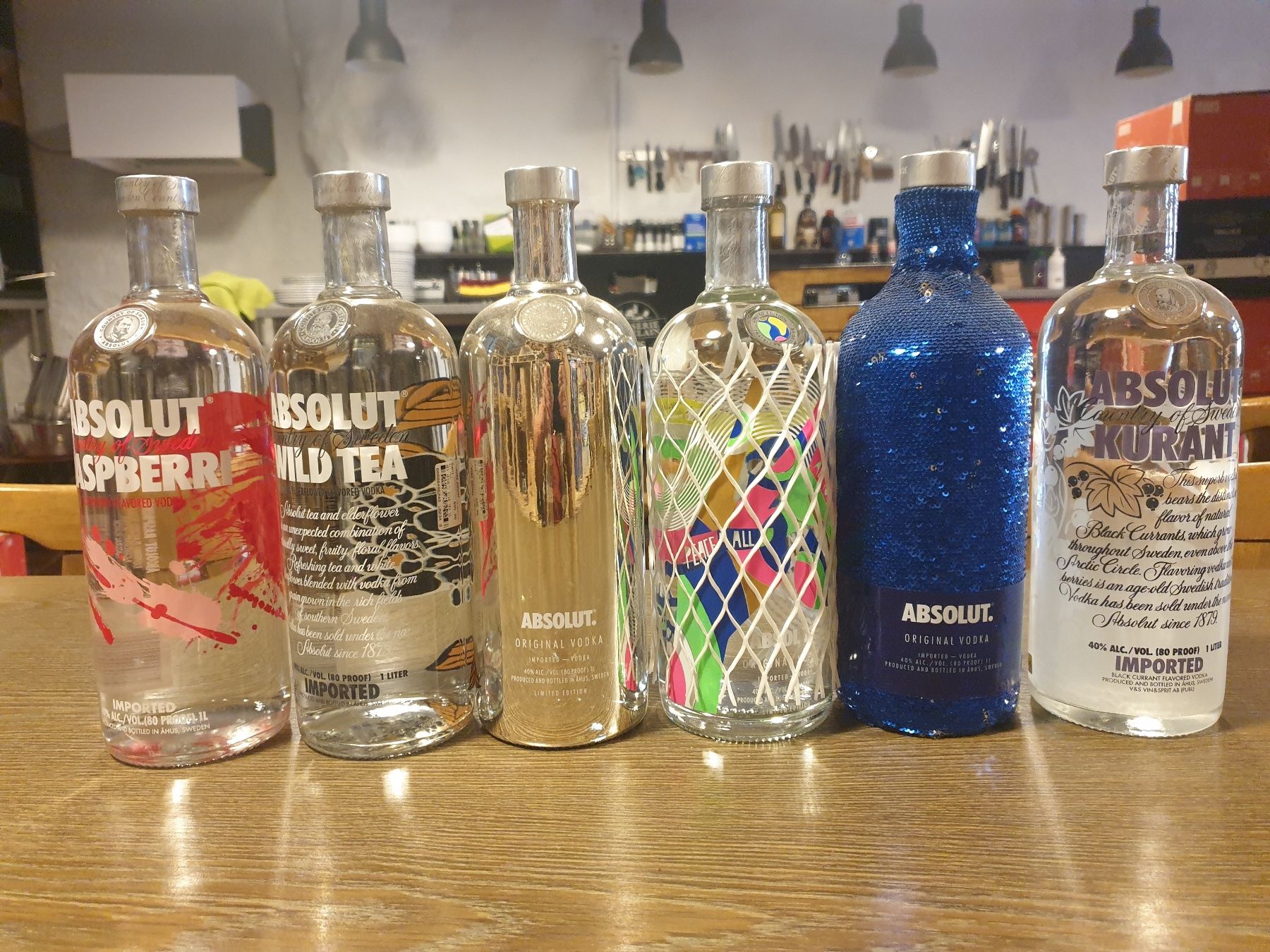 Absolut Vodka Bevande alcoliche: 55 Flaschen Absolut Vodka 1lt ungeöffnet – Nuovo e nell'imballaggio originale da Zofingen venduto da Schneewittchen65 3