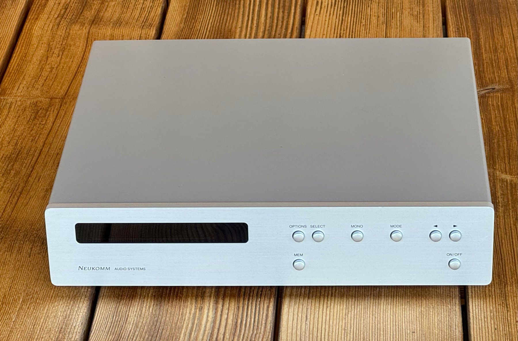 Radios: Neukomm TU22 FM Tuner – Gebraucht aus Uster von Martinx60