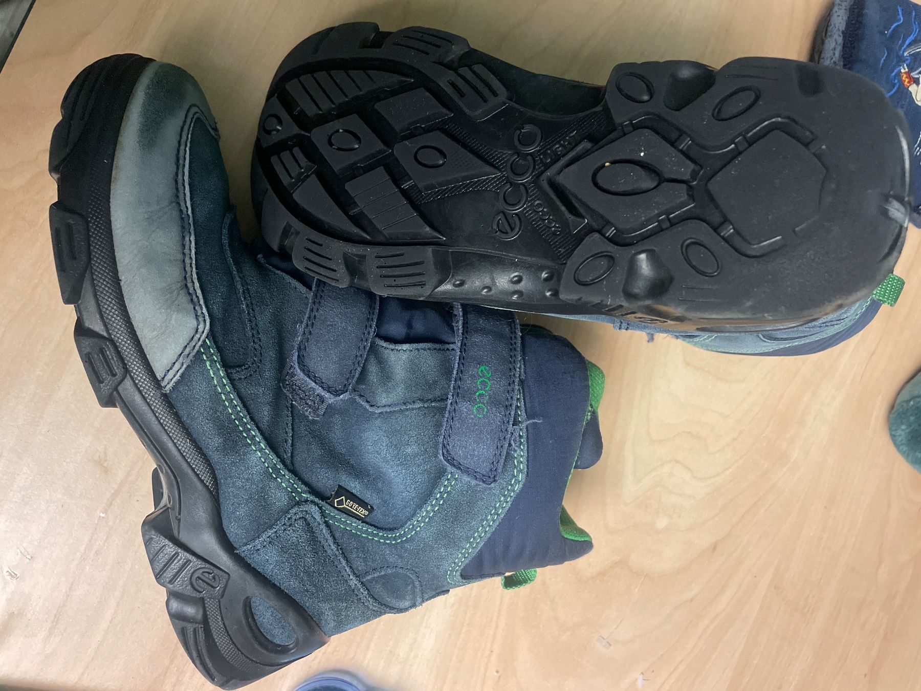 Ecco Scarpe per ragazzi: Ecco Goretex Winterstiefel Gr.33 – Usato da Obergerlafingen venduto da cabo4 2