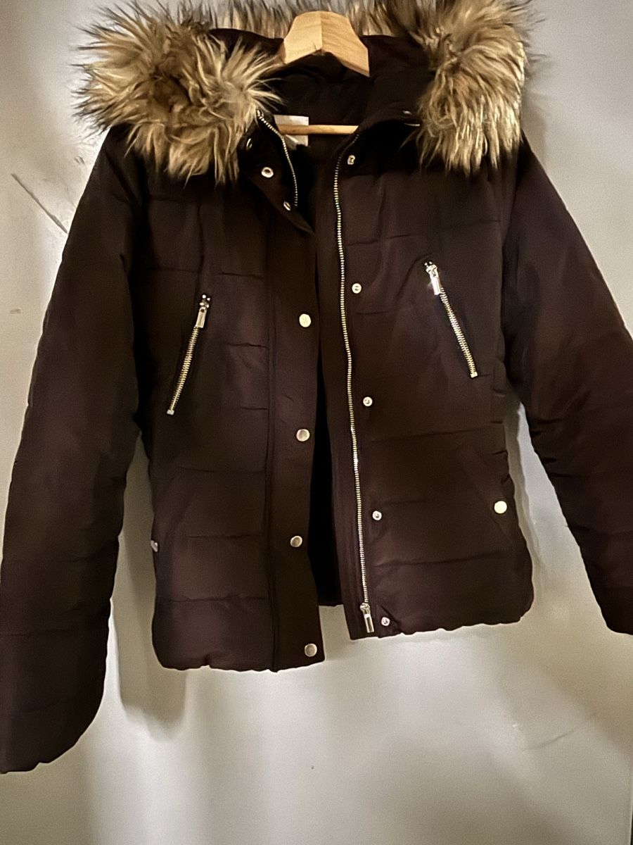 H&M Giacche: Warme Winterjacke mit Pelzkragen Gr. 38 – Nuovo (secondo la descrizione) da St. Gallen venduto da Katha95 2