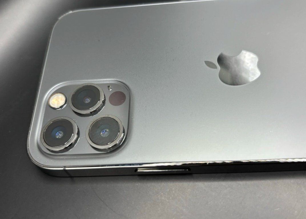 Apple Telefoni cellulari / Smartphones: iPhone 12 Pro (512GB) Akku 99% – Usato da Luzern venduto da Waince786 2