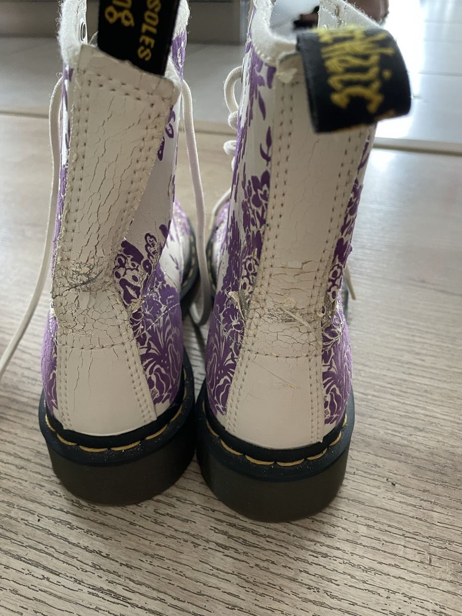 Dr. Martens Scarpe da donna: Dr. Martens Boots White Purple Floral Pattern Size EU 35 – Usato da Vessy venduto da jie_gl9n 4