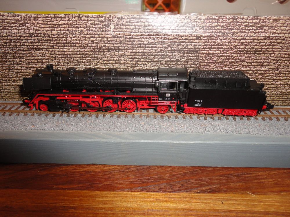 Minitrix N - uit set 11110 - Locomotive à vapeur avec wagon