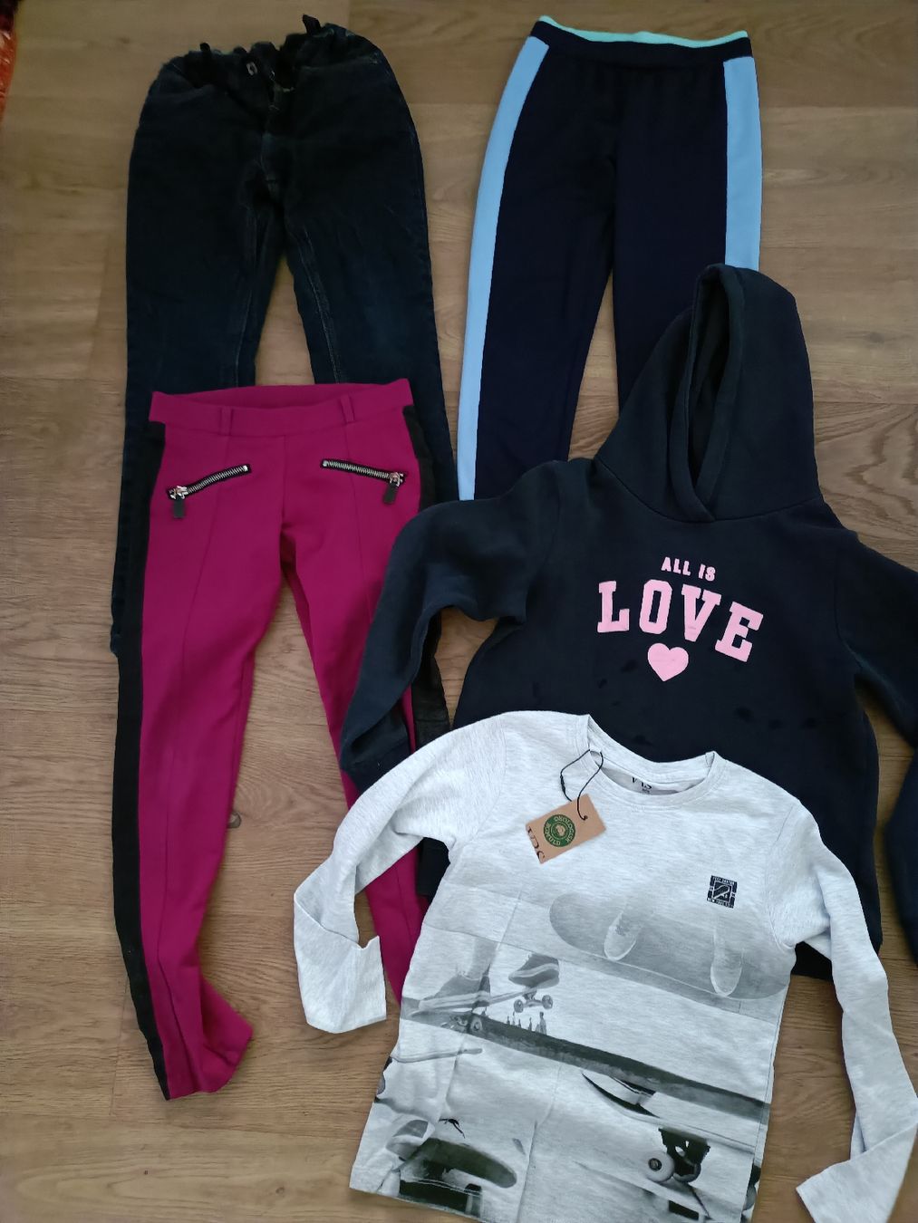Kleiderpakete & -sets: 5-tlg. Mädchen Kleiderpaket Gr. 122/128 – Gebraucht aus Winterthur von meci02 1