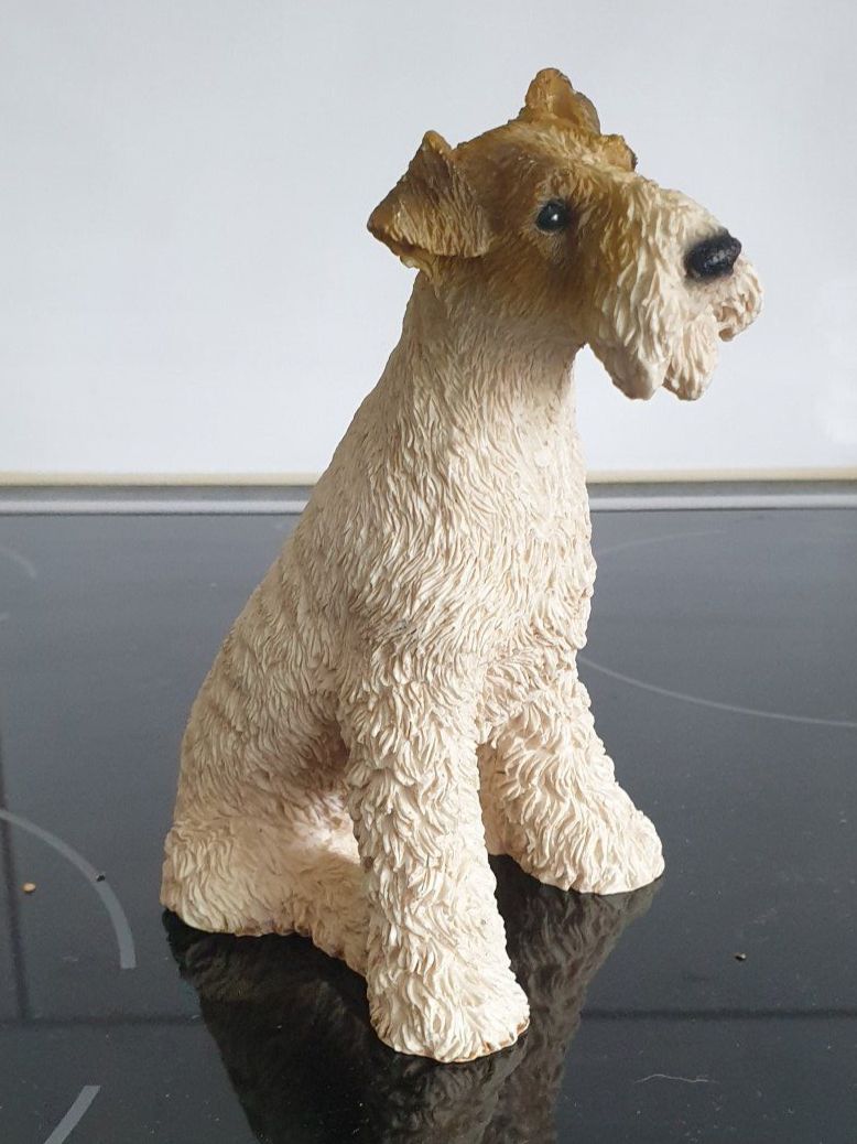 Statuette: Foxterrier Figur – Usato da Aefligen venduto da Akoni 1