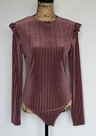 Samt Body mit Rüschen, Grösse S/M,  Neu