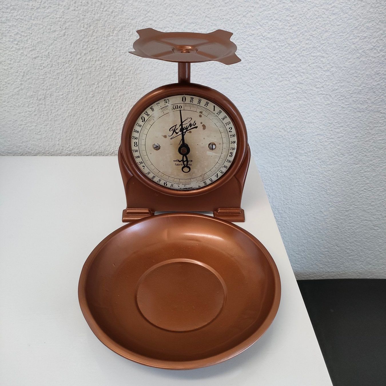 Krups Bilance e pesi: Wunderschöne Tellerwaage Krups mit Aluschale – Usato da Dietikon venduto da Branquinha1981 2