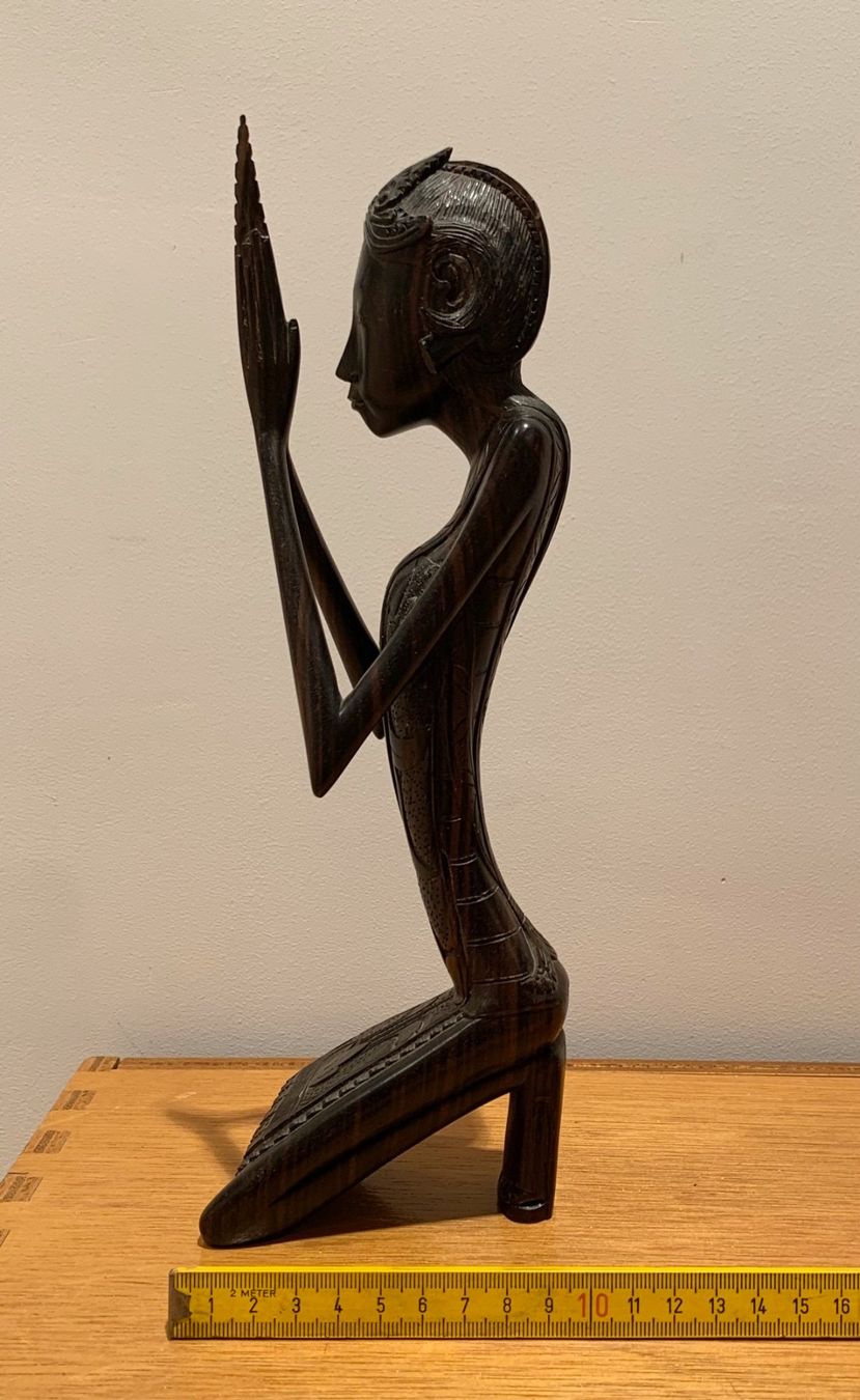 Sculture & Statue: Indonesische Holzfigur – Usato da St. Niklausen LU venduto da Seepferd11 2