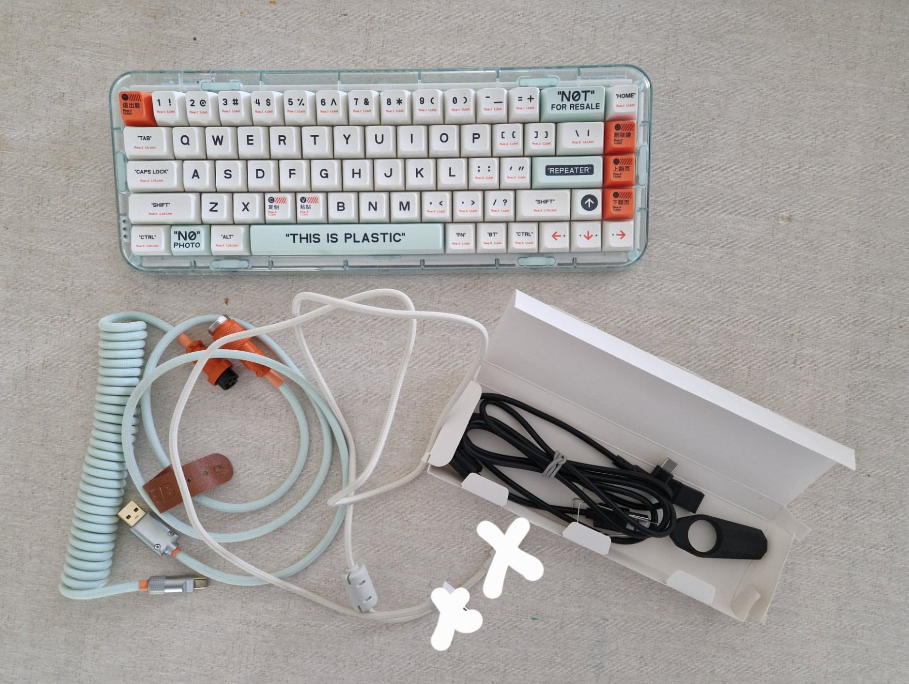 Tastiere: Mechanical keyboard MelGeek Mojo68 bluetooth RGB 65% white – Nuovo e nell'imballaggio originale da Zürich venduto da and_5ztn 3