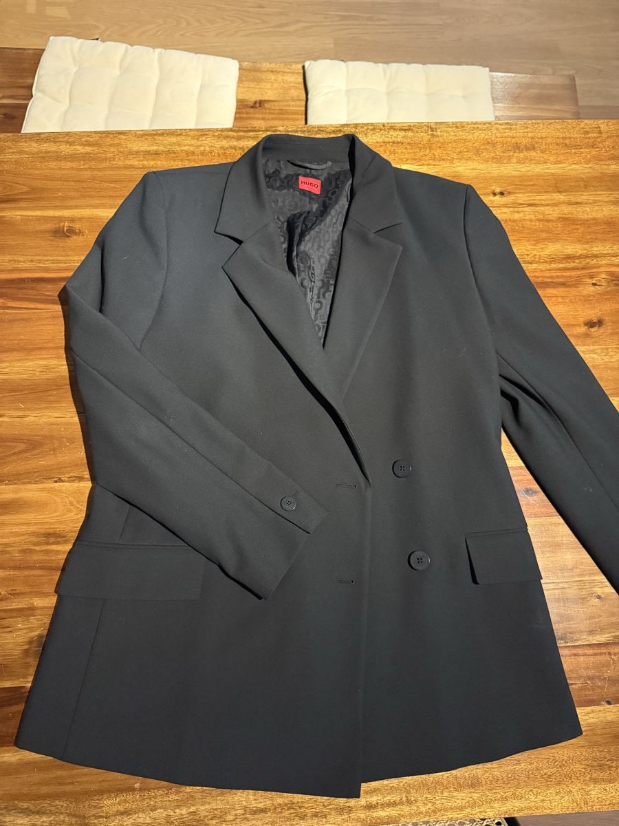 Hugo Boss Completi & Tailleur: Black Hugo Boss Blazer – Nuovo (secondo la descrizione) da Bottmingen venduto da Itsclaire 4