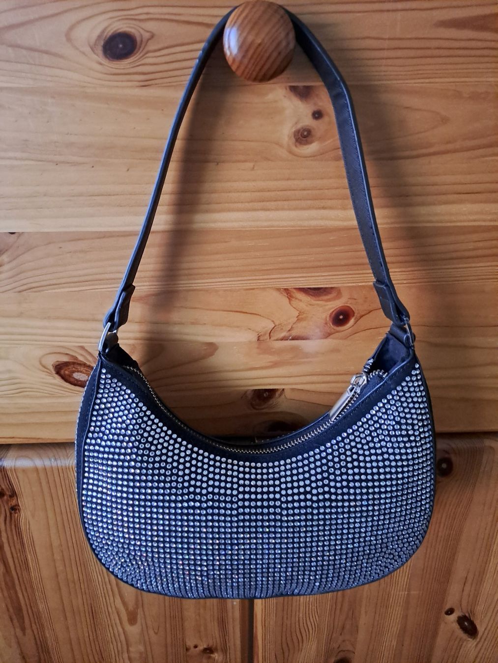 Manor Taschen für Damen: Sac en cuir noir neuf avec strass – Neu (gemäss Beschreibung) aus Les Acacias von Ambres12