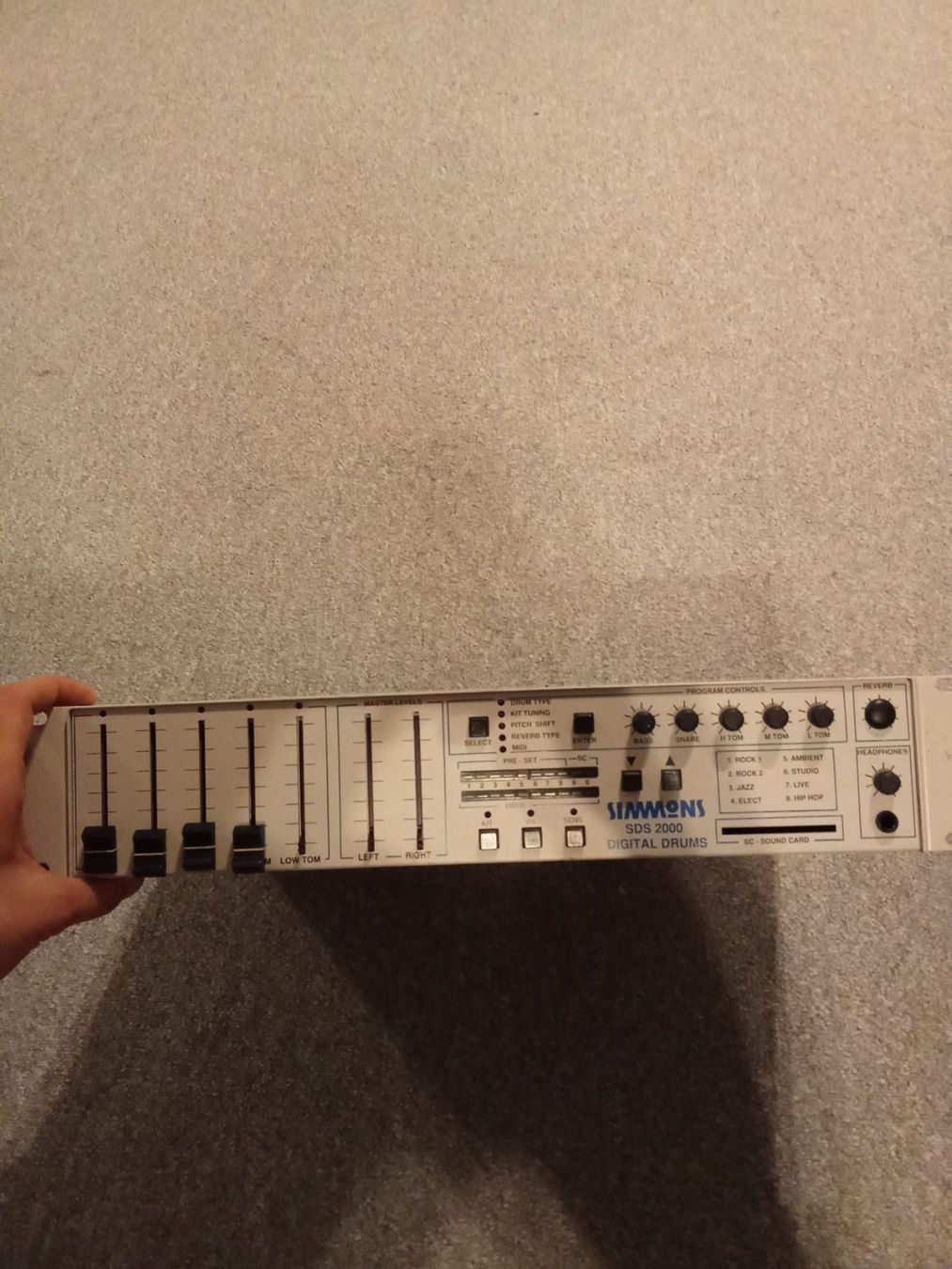 Instruments de musique: Simmons SDS 2000 – D'occasion à Wallisellen par kia_xd8l