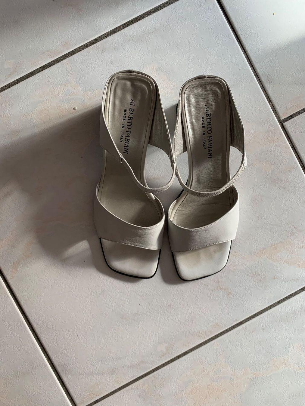 Scarpe da donna: Sandales – Usato da Blonay venduto da PatriciaB05 1
