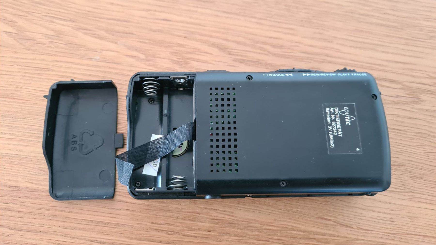Registratori: Micro Kassetten Recorder EDUTEC mit Tasche – Usato da Winterthur venduto da stufaphi 3