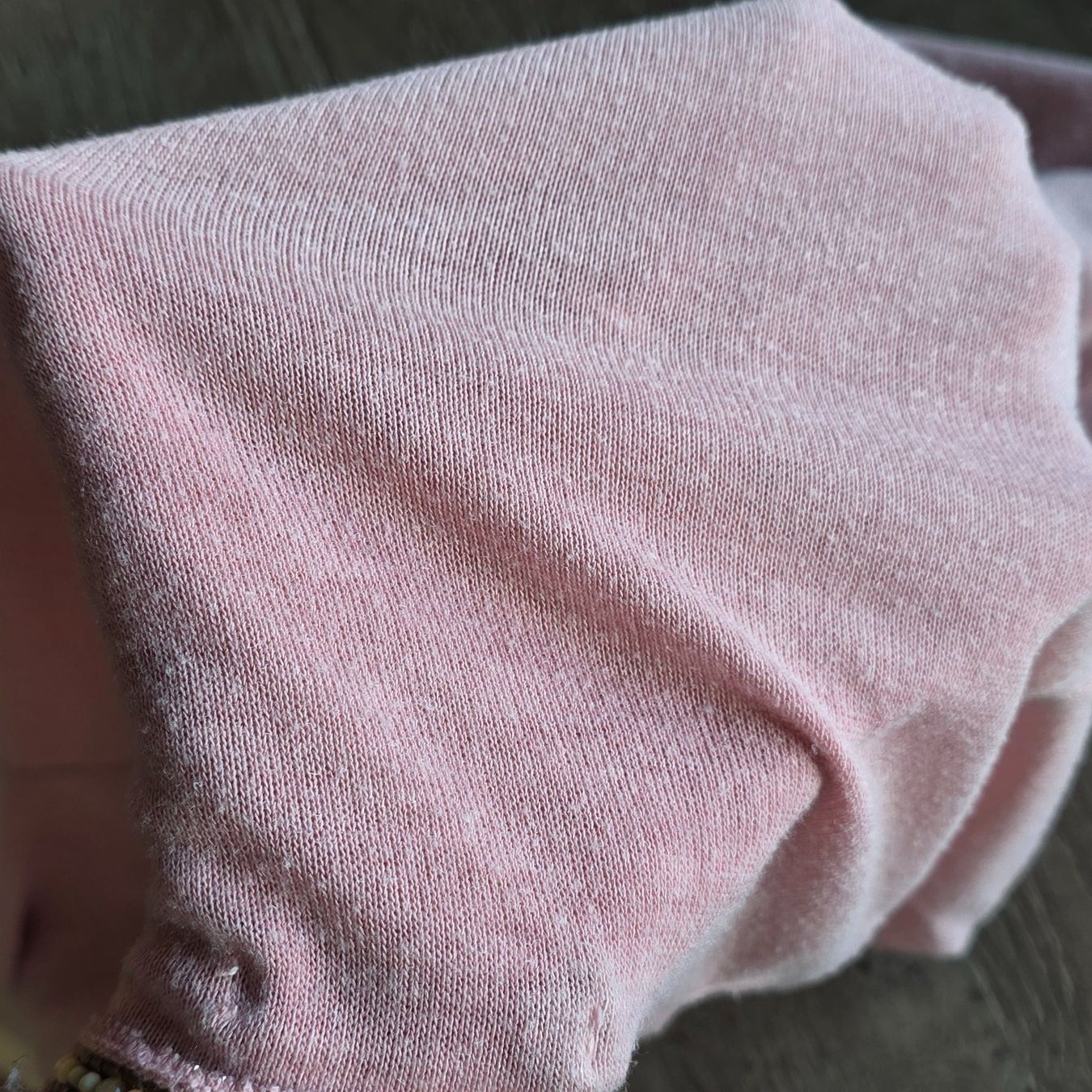 Pullover & Sweatshirts: 🐸 ROSA VISKOSE PULLOVER L MIT SILBERRAND – Gebraucht aus Môtier (Vully) von Frogs 8