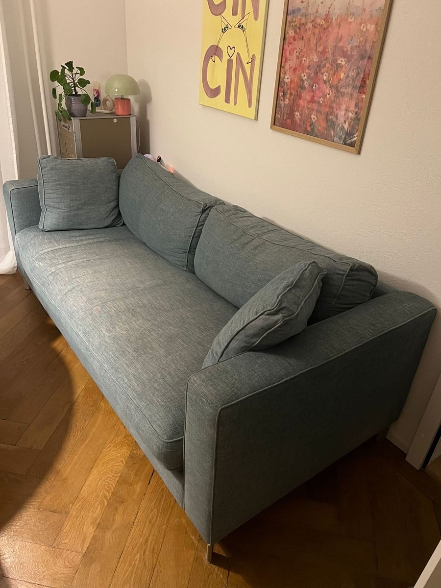 Livique Divani: Modernes Sofa in türkis-blau – Usato da St. Gallen venduto da mbat98