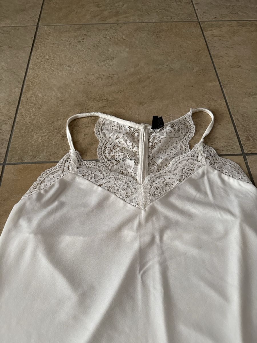 Vero Moda Tops: Tanktop Vero Moda Grösse L – D'occasion à Otelfingen par Tommy112 1