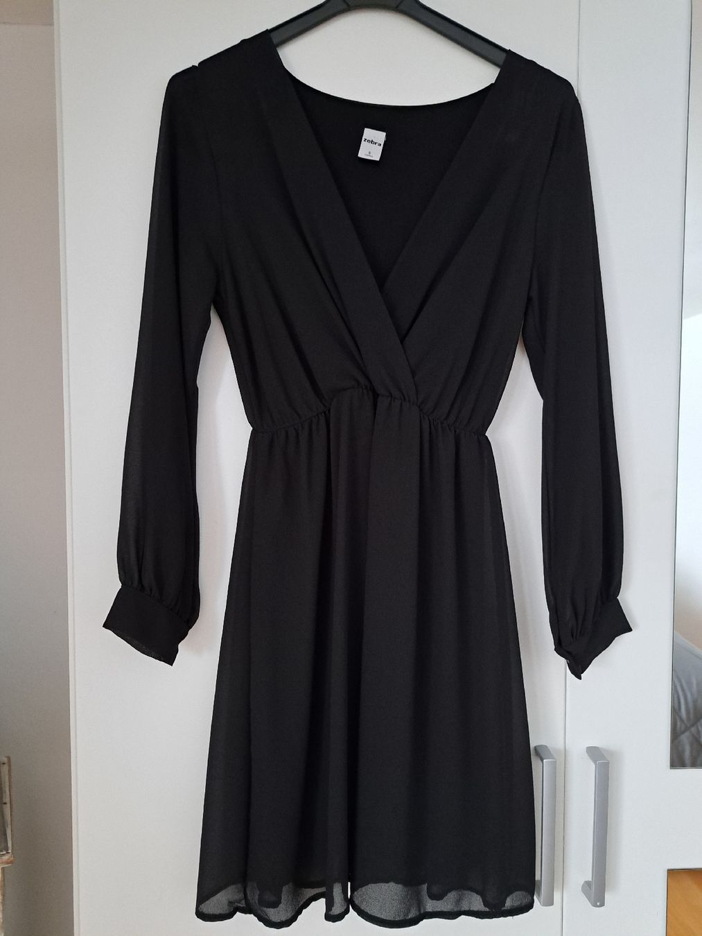 Vestiti: Neuwertiges Kleid Gr S – Nuovo (secondo la descrizione) da Gommiswald venduto da Cyndi5